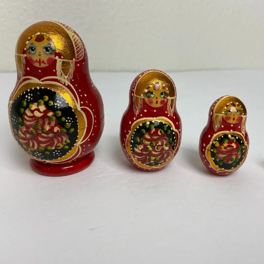 Vintage 1996s Sergiev Posad Russian Matryoshka Nesting Dolls